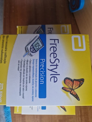 Freestyle Precision glucose meter new without test strips
