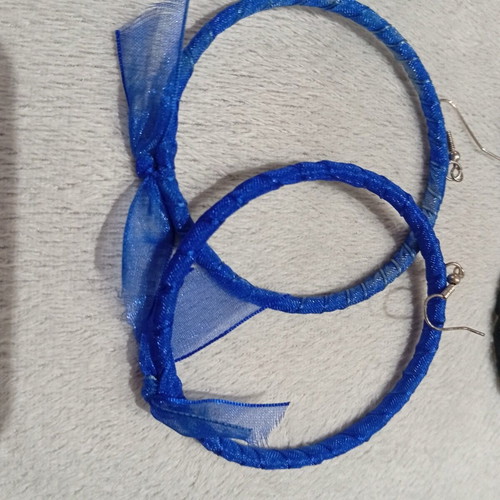Collection of 5 pairs of large earrings like new, multicolored