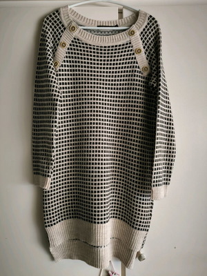 Figaro blouse dress medium like new, black and beige