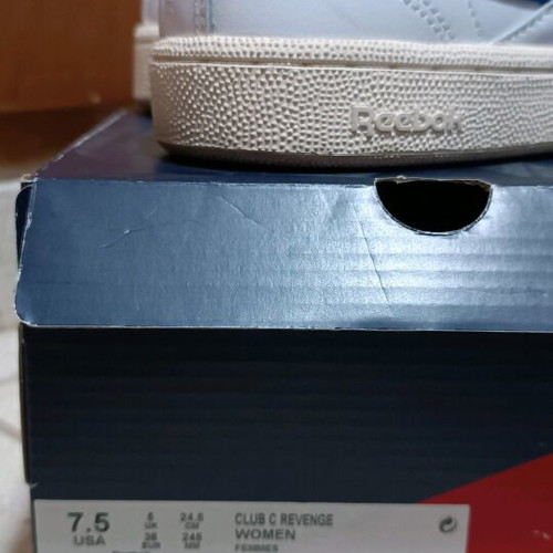 Reebok Club C sneakers like new, size 38, white