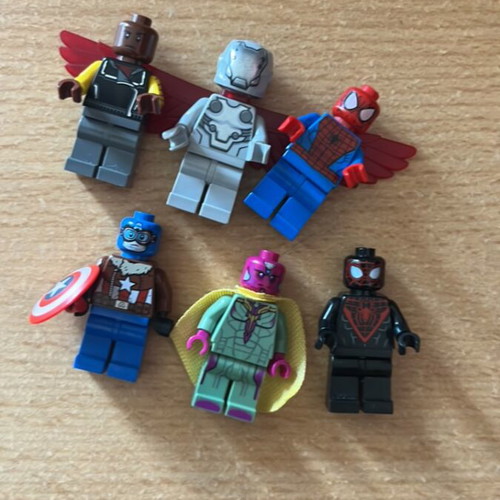 Lego Marvel figures used, authentic, pack of 5