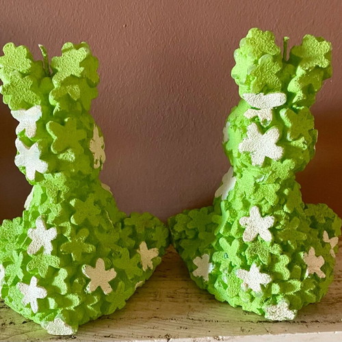 Decorative bunny candles set of two like new