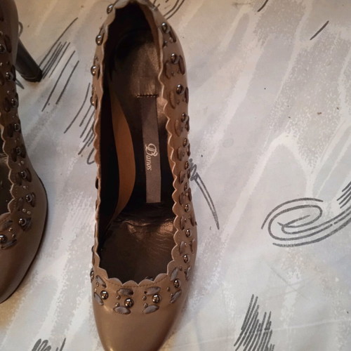 Used pumps size 38.5 beige and brown, excellent condition