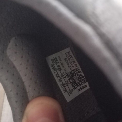Adidas Ultraboost 5 W running shoes, grey/silver, size 41 1/3
