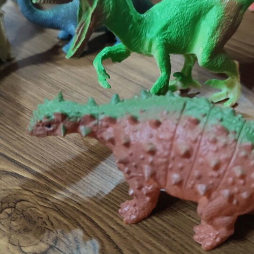 Dinosaur Figures set of 15 like new, plastic