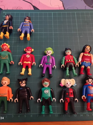Playmobil Kinder Surprise DC figures set of 12, like new