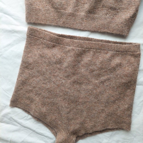 Zara knitted set with shorts new, size L, beige