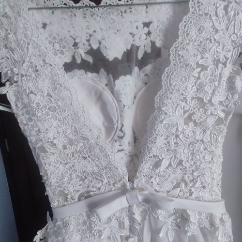 A-Style wedding dress, handmade, white ice color, lace top, muslin skirt, small train