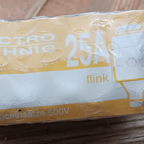 Type D 25A fuses new, pack of 25 pieces