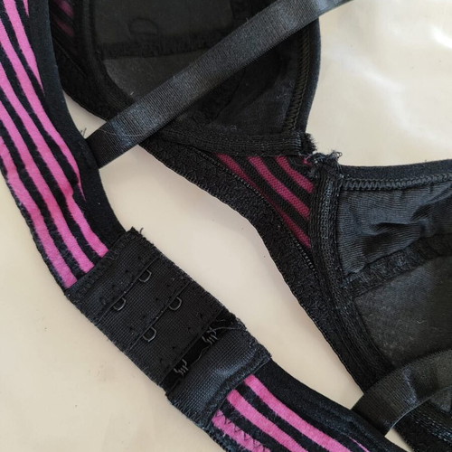 Vintage Youth Bra Size 65B Like New, Fuchsia and Black