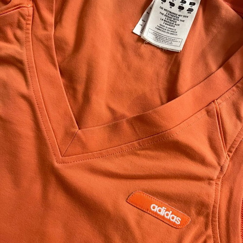 Adidas shirt size M like new, orange