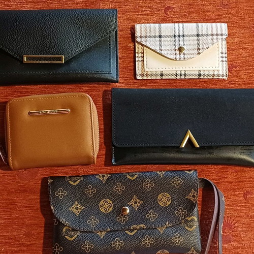 Wallets used, pack with all together