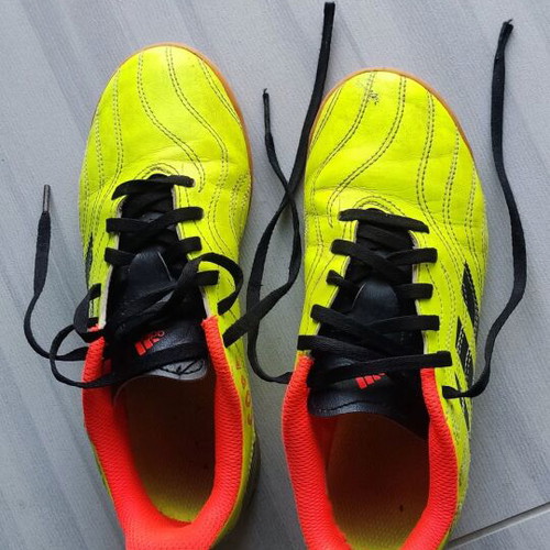 Adidas kids' football shoes size 36 used, yellow