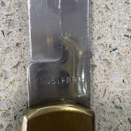 Folding knife used from the 1980s