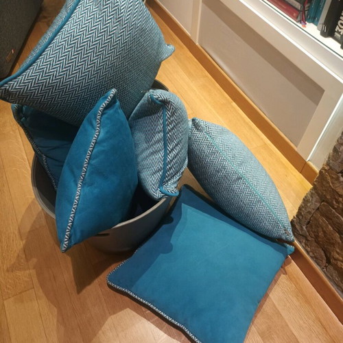 Decorative pillows like new, 40×40 and 30×40, 1 piece