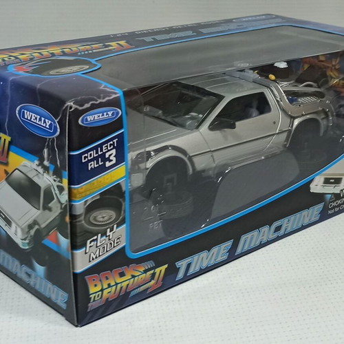 Welly Back to the Future II Time Machine DeLorean Fly Wheel 1:24 Toy Car new