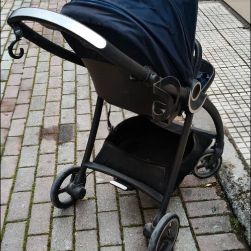 Gb stroller used, blue with cup holder, compact and lightweight
