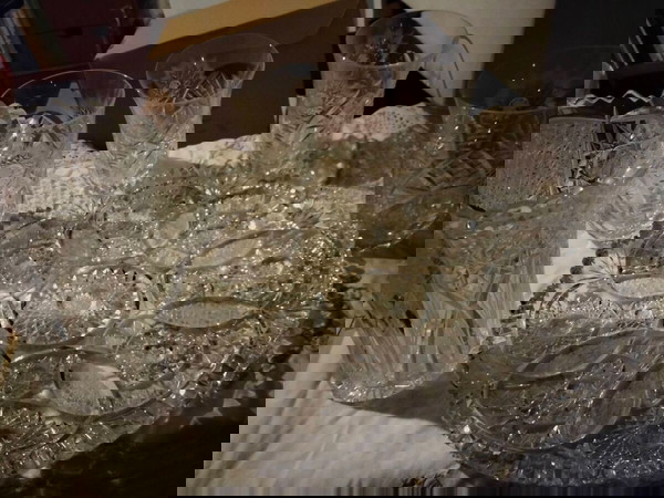 кристална чиния, ваза и чаши