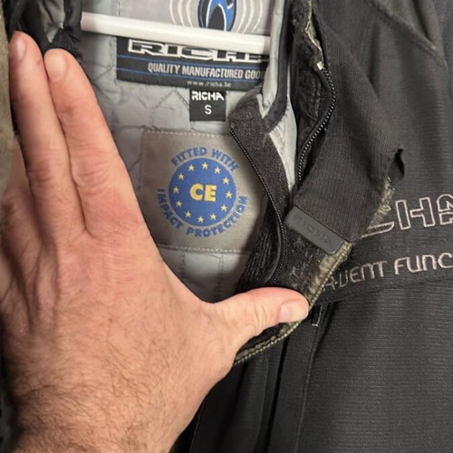 Richa motorcycle jacket small used with air vent function