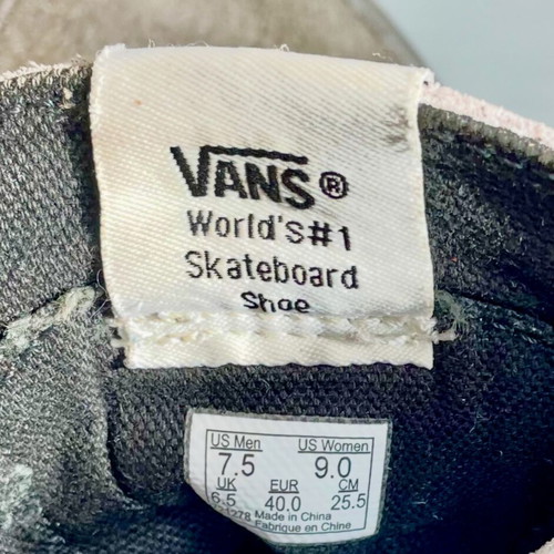 Vans unisex suede sneakers used, size 40, black and gray