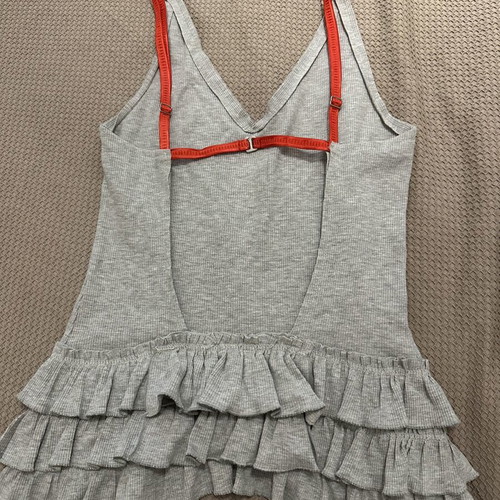 Danoff Backless Top like new, adjustable straps, grey