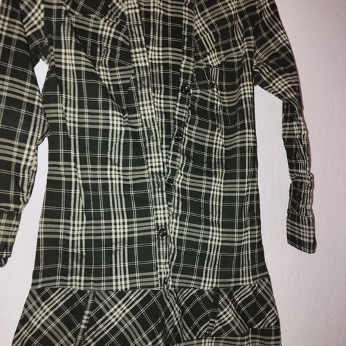 Shirtdress with belt size M like new, black and white