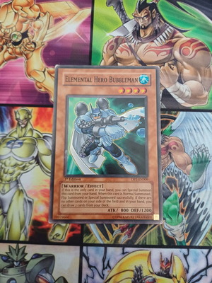 Κάρτα Elemental HERO Bubbleman μεταχειρισμένη, ελαφρώς παιγμένη