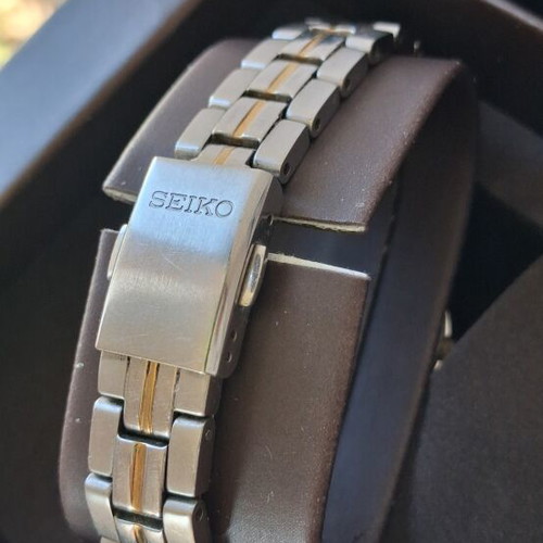 Seiko Quartz Women's Watch like new, Japan, gray and silver