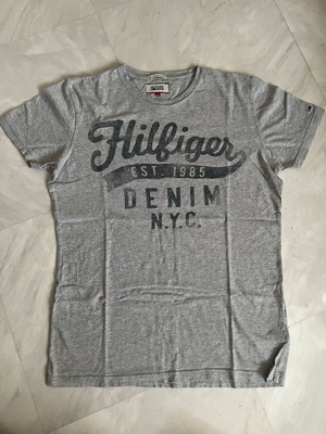 Hilfiger Denim men's short sleeve S like new, gray