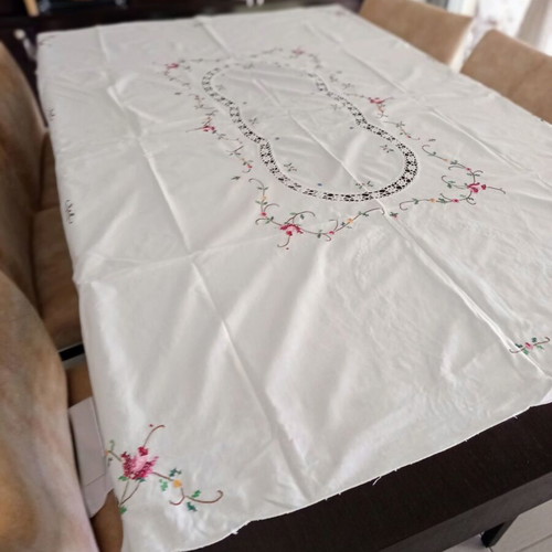 Tablecloth white cotton with cross-stitch and cutwork, like new 160x120 cm