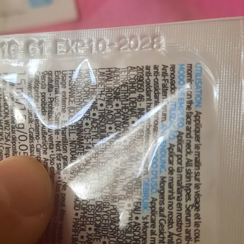 Vichy La Roche Posay sealed skincare samples