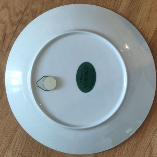 Decorative plate from Switzerland like new, 21 cm diameter