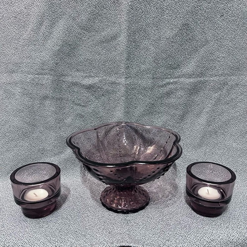 Decorative bowl and candle holders like new, clear glass