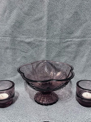 Decorative bowl and candle holders like new, clear glass