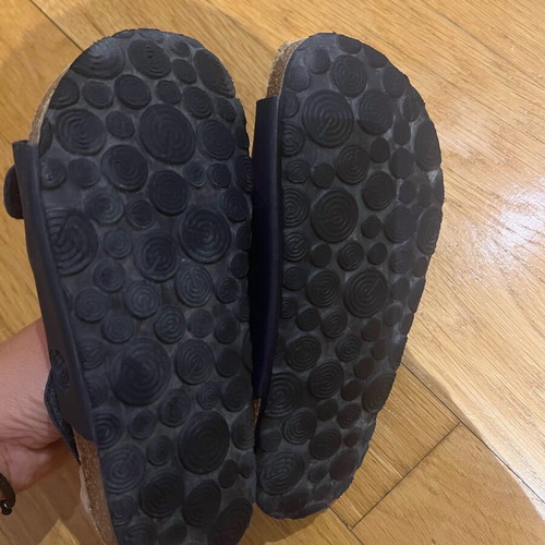 Genuins kids sandals size 29 like new, blue