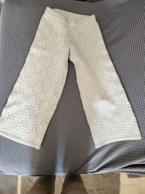 Πλεκτό παντελόνι Zara μεταχειρισμένο για 8-9 ετών