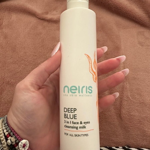 Neiris Deep Blue 3 in 1 face and eyes cleansing milk like new