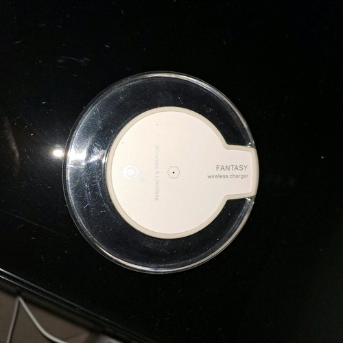 Fantasy wireless charger new, waterproof with cable