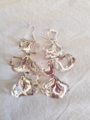 Silver dangling earrings new, unused