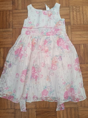 White dress with flowers and belt used, size 2 years
