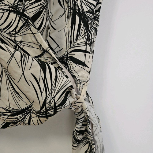 Lotus Eaters tie blouse Medium like new, black and white