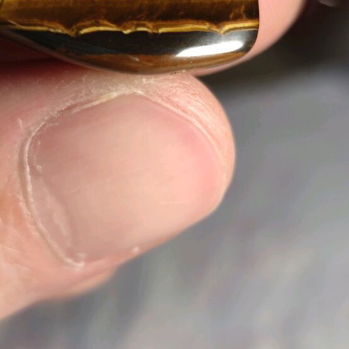 Tiger's Eye set new, 3 samples with strong iridescence