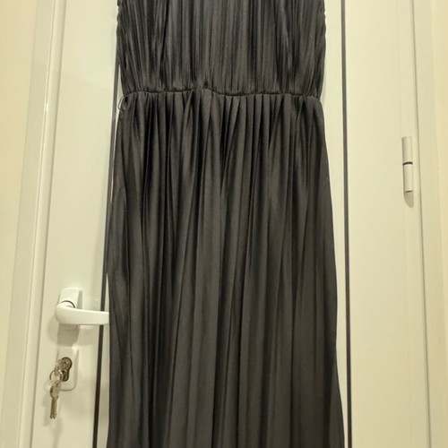 HM black pleated dress like new, size S/M