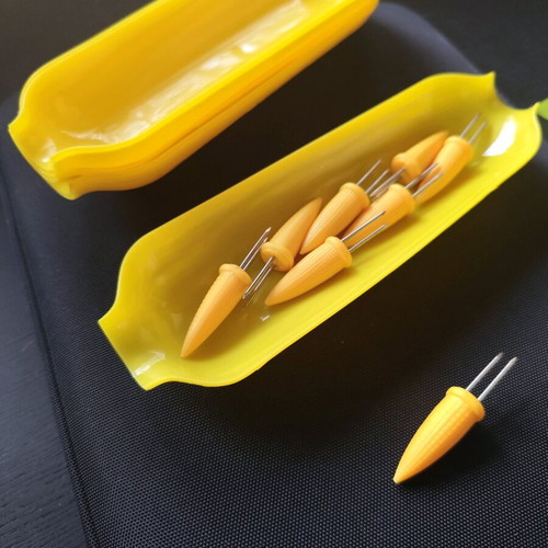 Corn serving set used, 5 plates