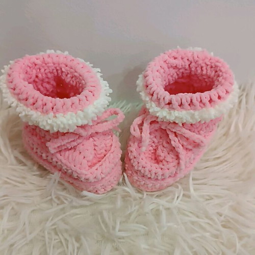 Baby booties new for 0-3 months