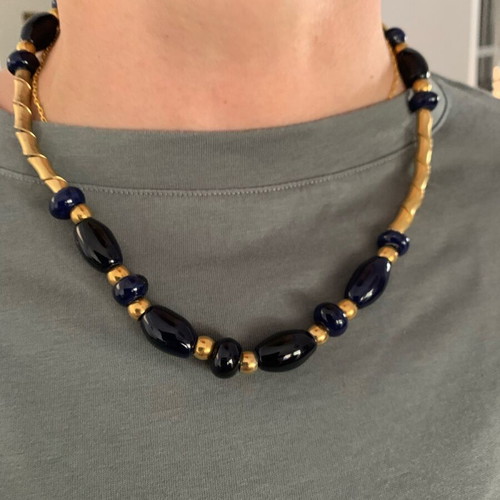 Vintage necklace with painted onyx stone and gold, like new