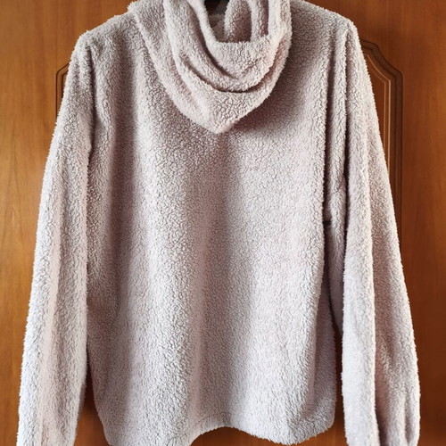 Fuzzy hoodie with buttons like new, pink