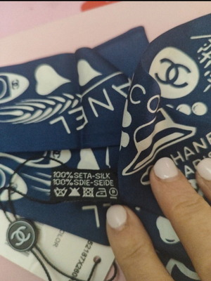 Chanel μεταξωτή κορδέλα μαλλιών καινούργια