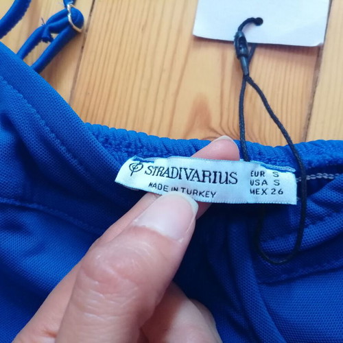 Stradivarius women's blue bustier crop top with underwire, size S