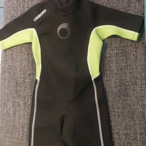Tribord neoprene children's diving suit like new for ages 3-5